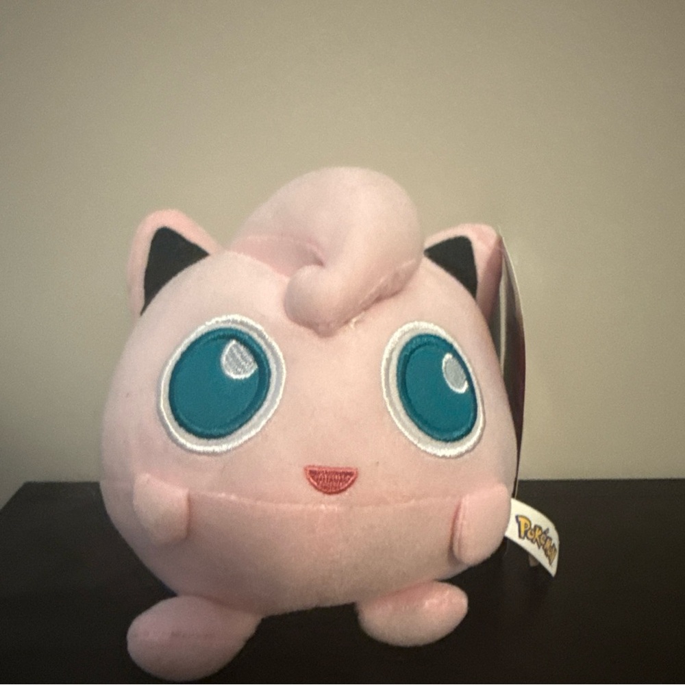 Pokemon Jigglypuff 6 Inch Plush Stuffed Toy